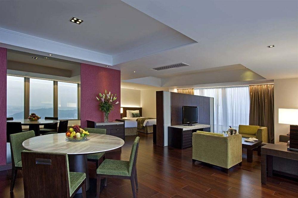 Nina Hotel Tsuen Wan West Hong Kong Dış mekan fotoğraf Suite
