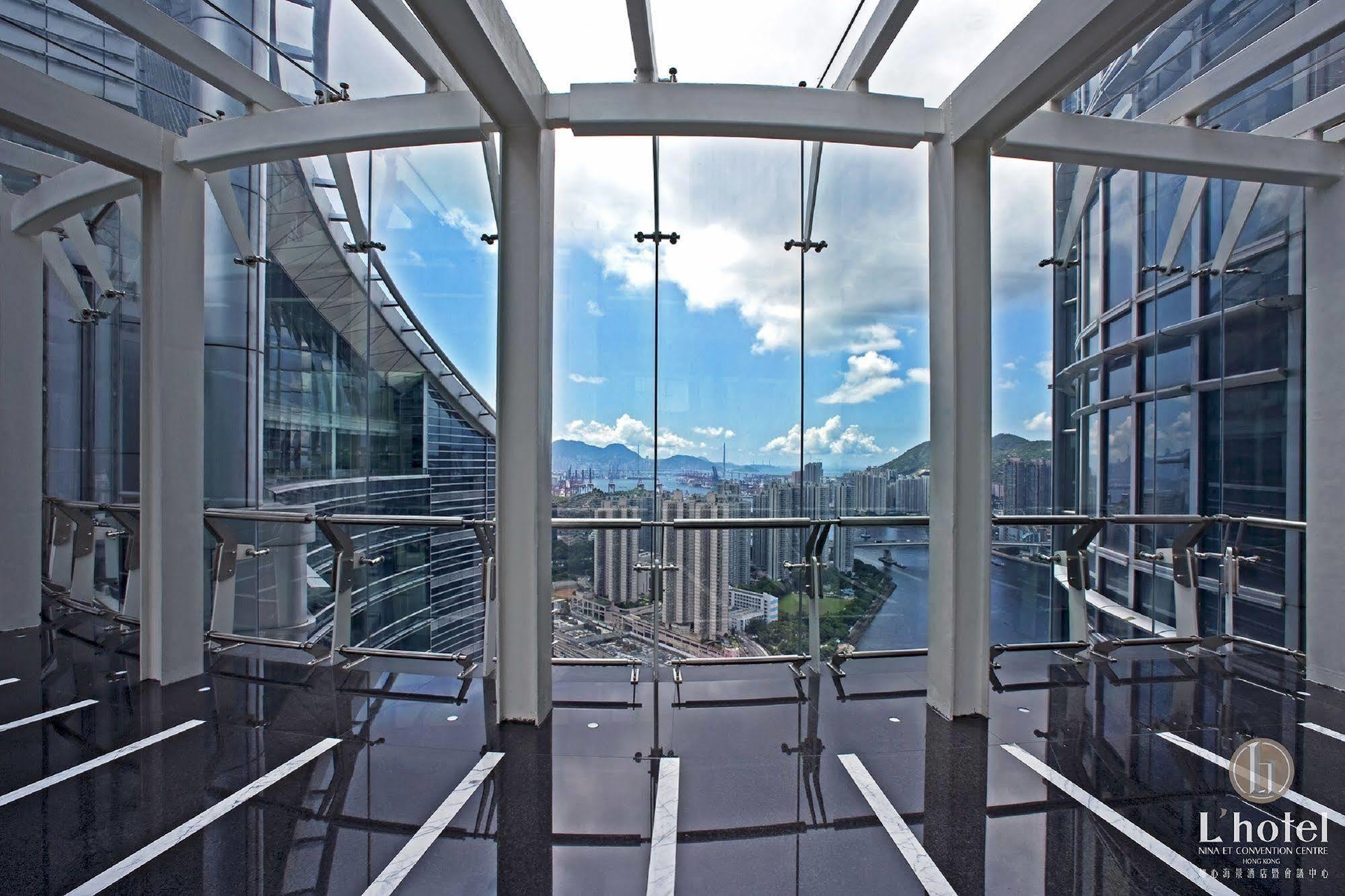 Nina Hotel Tsuen Wan West Hong Kong Dış mekan fotoğraf Sky100