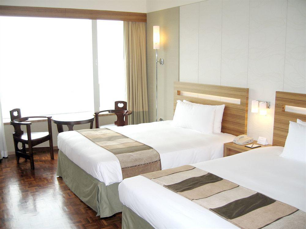 Nina Hotel Tsuen Wan West Hong Kong Dış mekan fotoğraf A room at the hotel